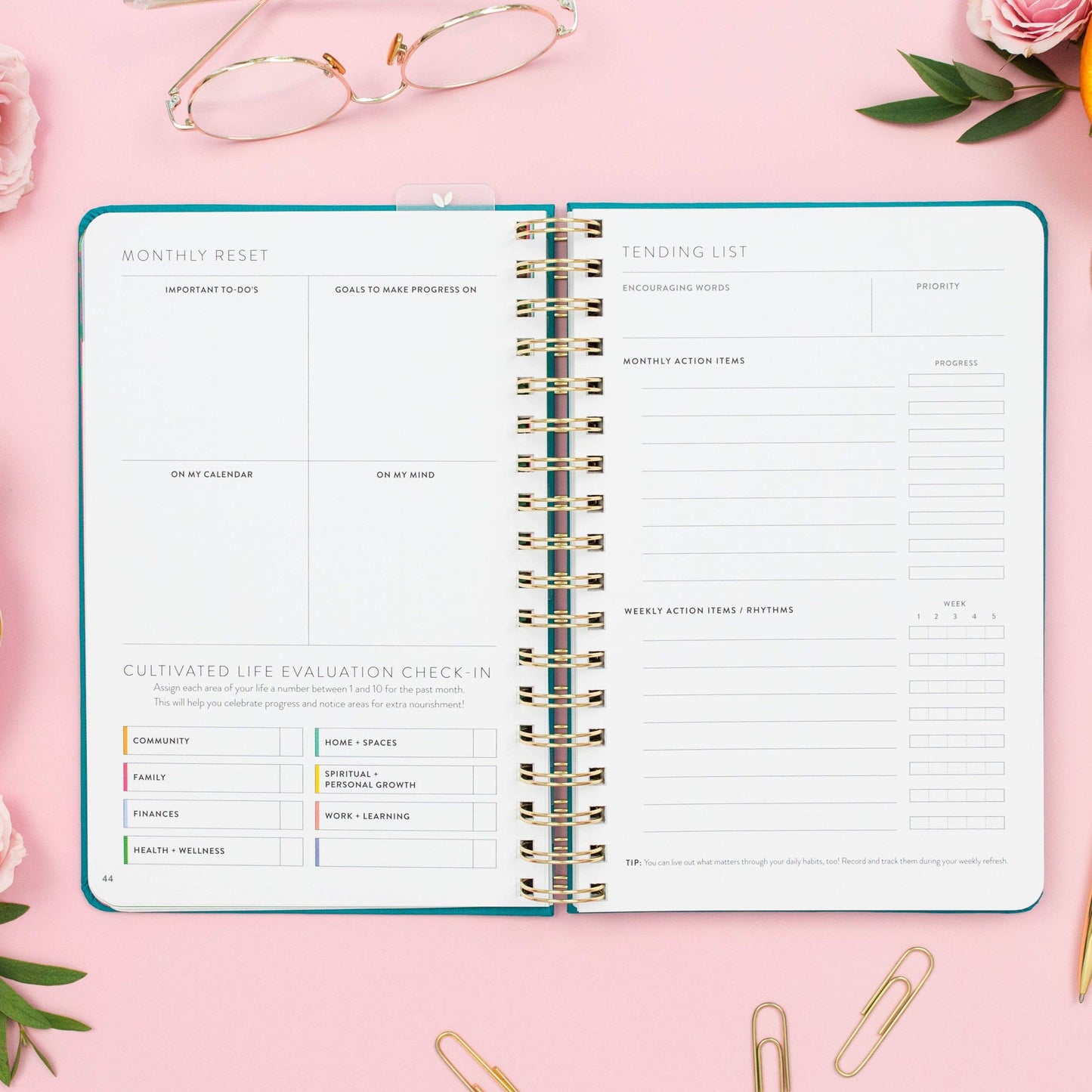 Fresh Start Daily Goal Planner® | Undated (Lavender Casebound)