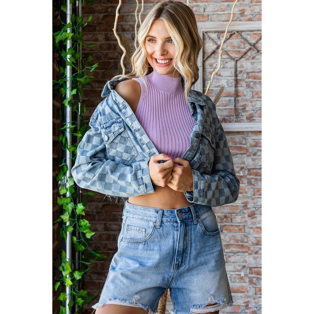 Checkered Print Cutted Hem Cropped Denim Top
