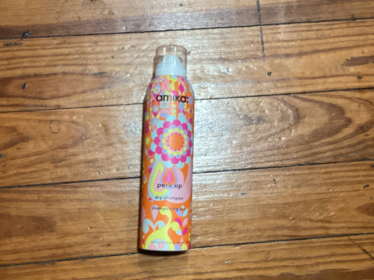 Amika perk up dry shampoo