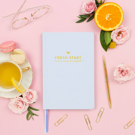 Fresh Start Daily Goal Planner® | Undated (Lavender Casebound)