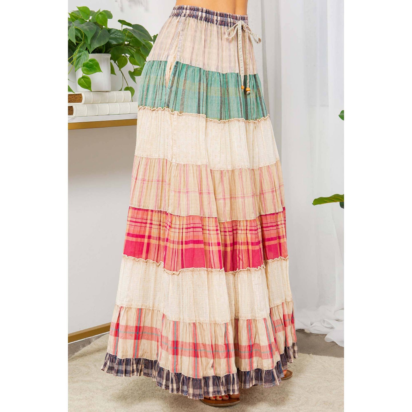 Vintage Vibes: Crinkled Tiered Skirt With Mixed Cotton Dobby